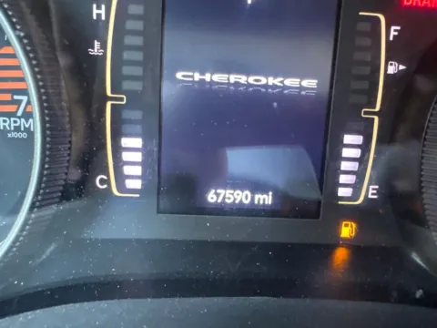 More photos of 2020 Jeep Cherokee Latitude at Cassill Motors, IA