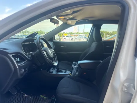 Photos of 2020 Jeep Cherokee Latitude for sale in Cedar Rapids, IA at Cassill Motors
