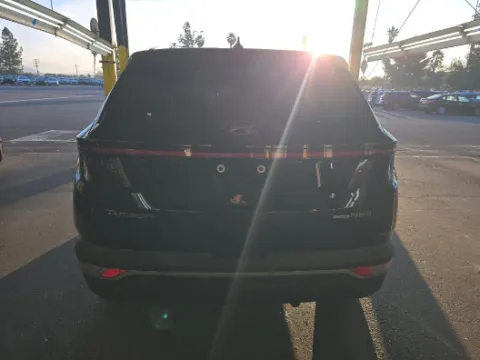 More photos of 2023 Hyundai Tucson Hybrid SEL Convenience at Cassill Motors, IA