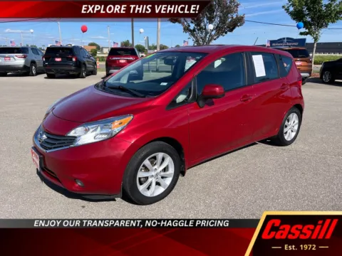 Red 2014 Nissan Versa Note SV for sale in Cedar Rapids, IA