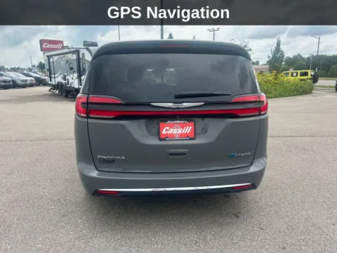More photos of 2022 Chrysler Pacifica Hybrid Touring L at Cassill Motors, IA