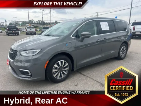 Gray 2022 Chrysler Pacifica Hybrid Touring L for sale in Cedar Rapids, IA