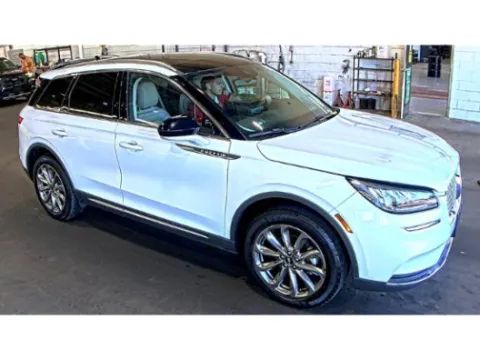 Used 2022 Lincoln Corsair Standard for sale in Cedar Rapids, IA at