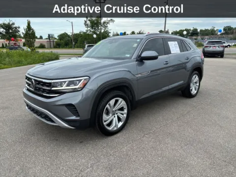 Photos of 2020 Volkswagen Atlas Cross Sport 3.6L V6 SEL for sale in Cedar Rapids, IA at Cassill Motors
