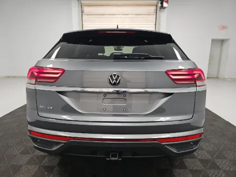 More photos of 2020 Volkswagen Atlas Cross Sport 3.6L V6 SEL at Cassill Motors, IA