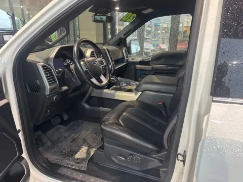 More photos of 2020 Ford F-150 Platinum at Cassill Motors, IA