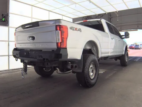 More photos of 2017 Ford F-350SD Lariat at Cassill Motors, IA