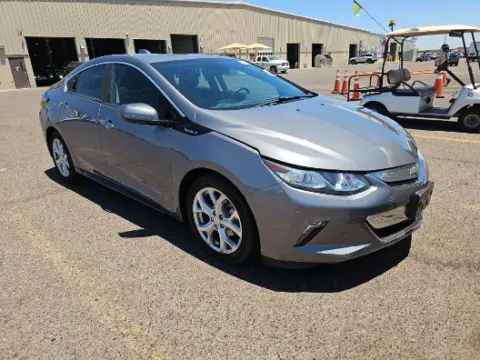 More photos of 2018 Chevrolet Volt Premier at Cassill Motors, IA