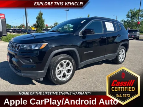 Black 2024 Jeep Compass Latitude for sale in Cedar Rapids, IA
