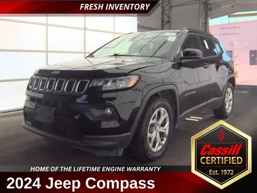Black 2024 Jeep Compass Latitude for sale in Cedar Rapids, IA
