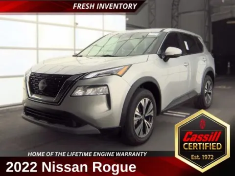 Silver 2022 Nissan Rogue SV for sale in Cedar Rapids, IA