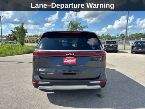 More photos of 2022 Kia Carnival LXS at Cassill Motors, IA