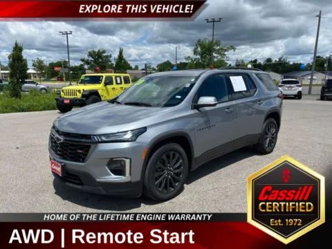 Gray 2023 Chevrolet Traverse RS for sale in Cedar Rapids, IA