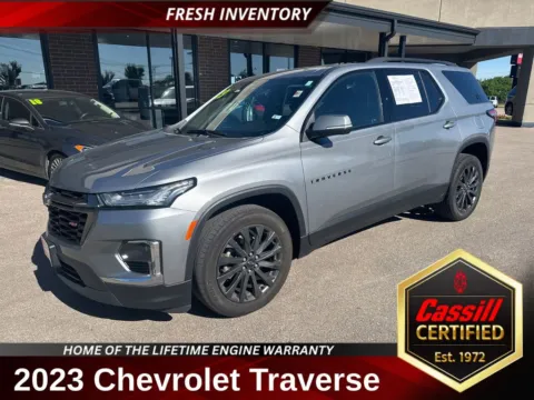Gray 2023 Chevrolet Traverse RS for sale in Cedar Rapids, IA