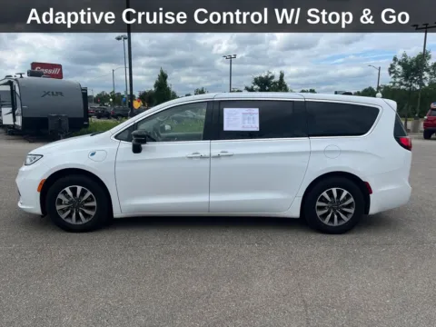 Photos of 2024 Chrysler Pacifica Hybrid Select for sale in Cedar Rapids, IA at Cassill Motors