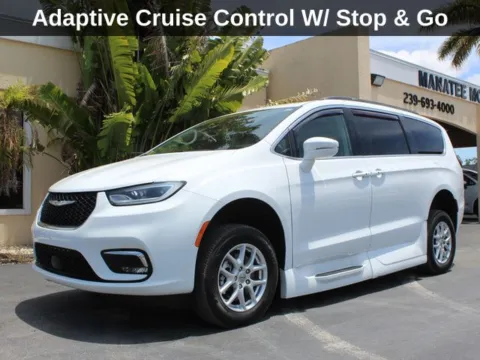 Photos of 2022 Chrysler Pacifica Touring L for sale in Cedar Rapids, IA at Cassill Motors