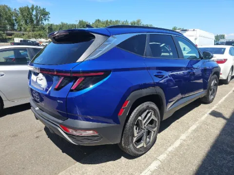 More photos of 2024 Hyundai Tucson SEL at Cassill Motors, IA