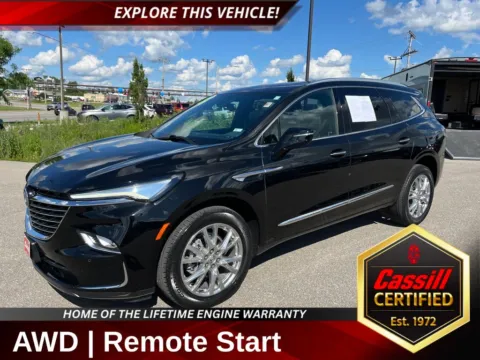 Black 2023 Buick Enclave Essence for sale in Cedar Rapids, IA