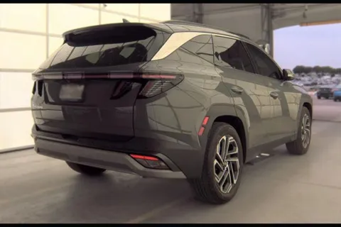 More photos of 2025 Hyundai Tucson Limited at Cassill Motors, IA