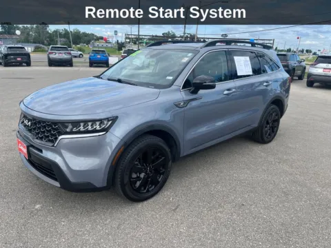 Photos of 2022 Kia Sorento S for sale in Cedar Rapids, IA at Cassill Motors