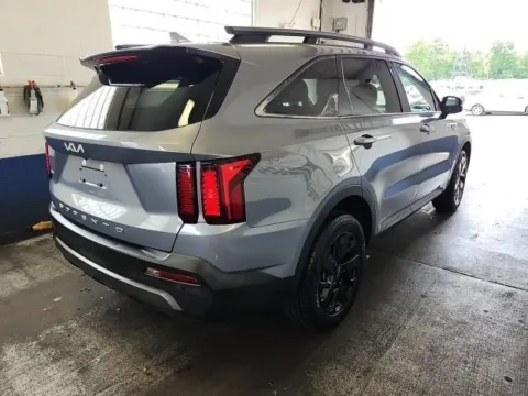 More photos of 2022 Kia Sorento S at Cassill Motors, IA