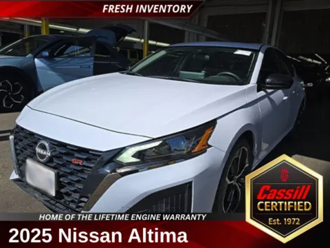 White 2025 Nissan Altima 2.5 SR for sale in Cedar Rapids, IA