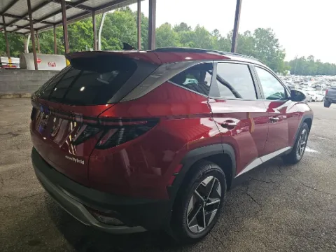 More photos of 2025 Hyundai Tucson Hybrid SEL Convenience at Cassill Motors, IA