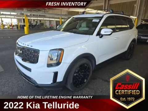 White 2022 Kia Telluride SX for sale in Cedar Rapids, IA