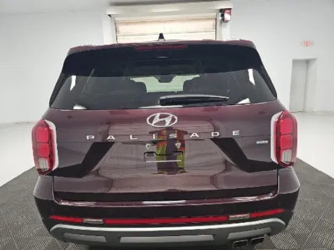 Another view of 2023 Hyundai Palisade Limited for sale in Cedar Rapids, IA at Cassill Motors