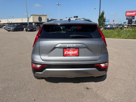 More photos of 2023 Kia Niro SX at Cassill Motors, IA