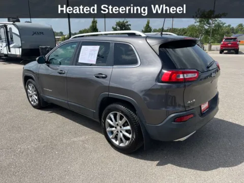 Another view of 2018 Jeep Cherokee Limited for sale in Cedar Rapids, IA at Cassill Motors
