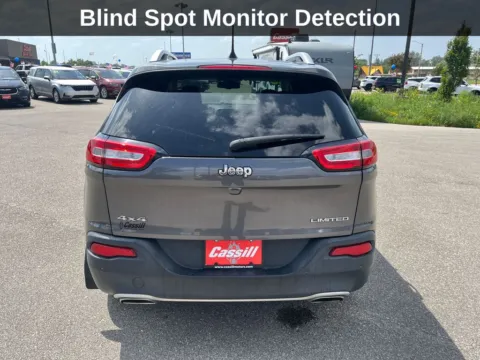 More photos of 2018 Jeep Cherokee Limited at Cassill Motors, IA