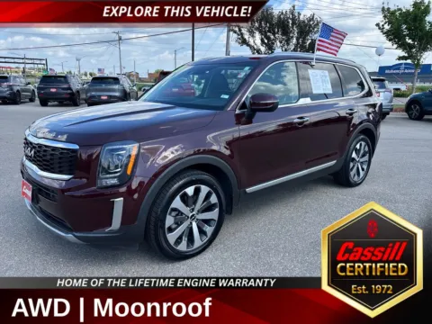 Red 2022 Kia Telluride S for sale in Cedar Rapids, IA