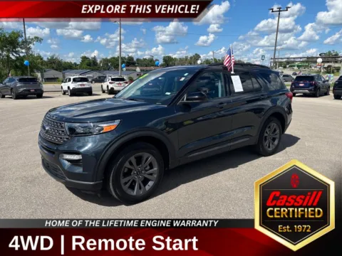 Blue 2023 Ford Explorer XLT for sale in Cedar Rapids, IA