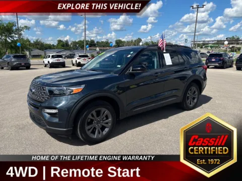 Blue 2023 Ford Explorer XLT for sale in Cedar Rapids, IA