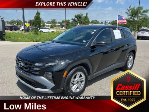 Black 2025 Hyundai Tucson SE for sale in Cedar Rapids, IA