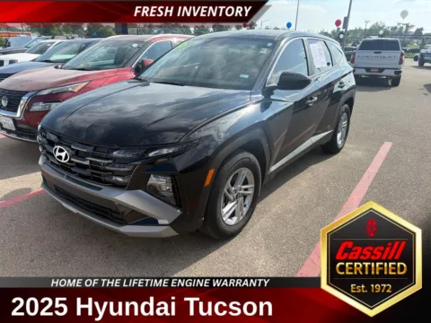 Black 2025 Hyundai Tucson SE for sale in Cedar Rapids, IA