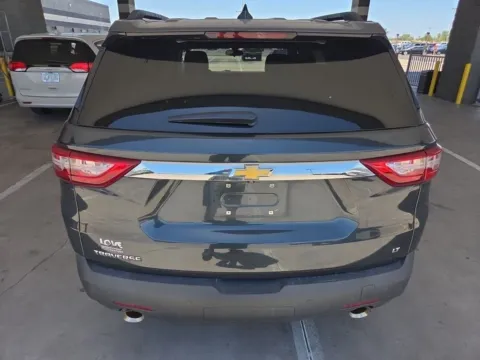 More photos of 2020 Chevrolet Traverse LT at Cassill Motors, IA