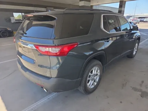 More photos of 2020 Chevrolet Traverse LT at Cassill Motors, IA