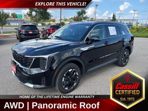 Black 2024 Kia Sorento S for sale in Cedar Rapids, IA