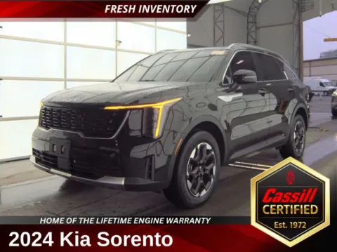 Black 2024 Kia Sorento S for sale in Cedar Rapids, IA