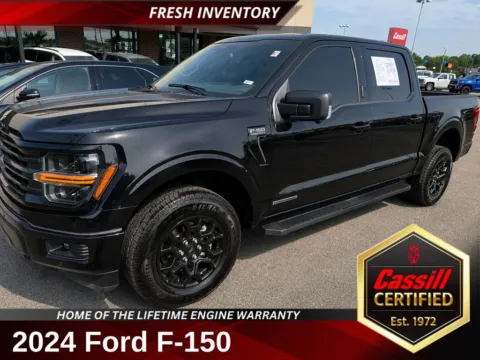 Black 2024 Ford F-150 XLT for sale in Cedar Rapids, IA