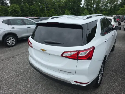 More photos of 2020 Chevrolet Equinox Premier at Cassill Motors, IA
