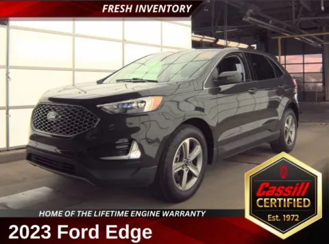 Green 2023 Ford Edge SEL for sale in Cedar Rapids, IA