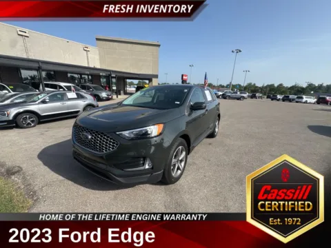 Green 2023 Ford Edge SEL for sale in Cedar Rapids, IA