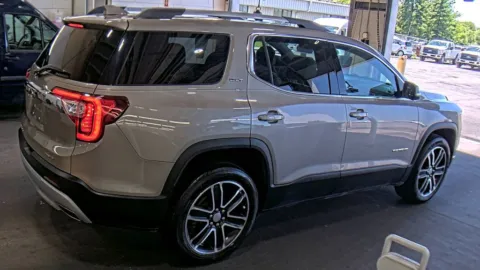 More photos of 2022 GMC Acadia SLT at Cassill Motors, IA