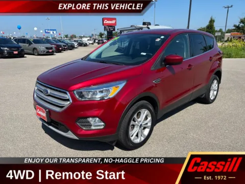 Red 2019 Ford Escape SE for sale in Cedar Rapids, IA