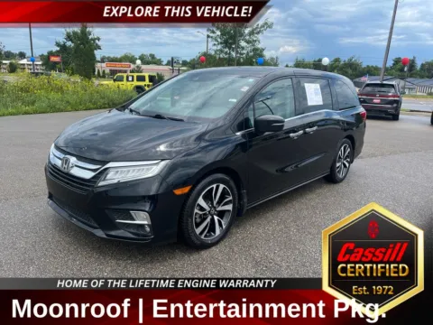 Black 2020 Honda Odyssey Elite for sale in Cedar Rapids, IA