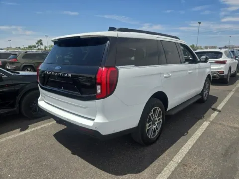 More photos of 2025 Ford Expedition Active at Cassill Motors, IA
