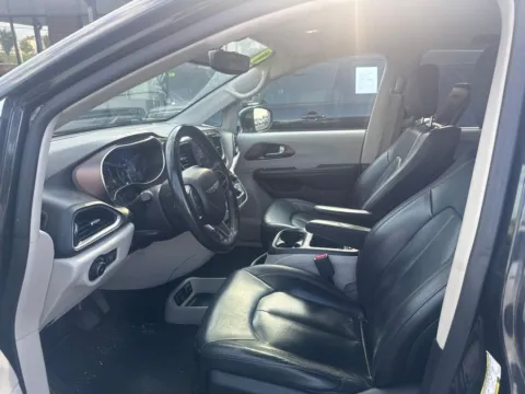 Photos of 2017 Chrysler Pacifica Touring L Plus for sale in Cedar Rapids, IA at Cassill Motors